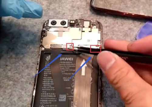 How To Take The Battery For Huawei Mobile Phone P10